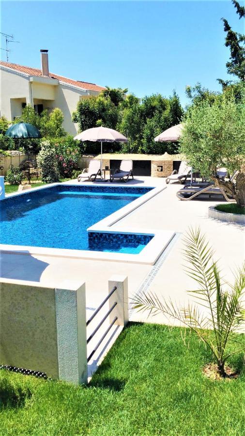 Apartment Villa Engel With Pool Porec Exterior photo