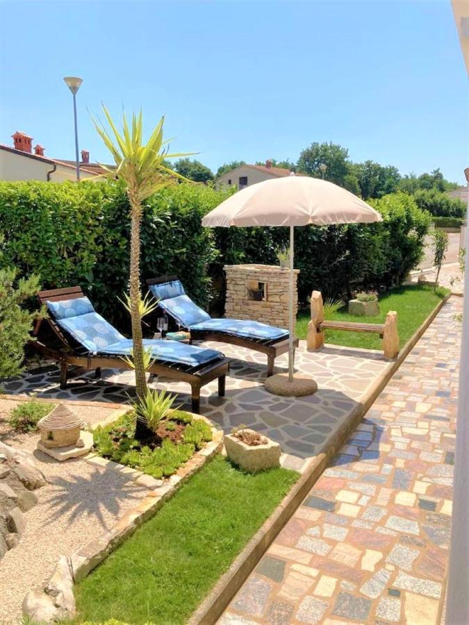 Apartment Villa Engel With Pool Porec Exterior photo
