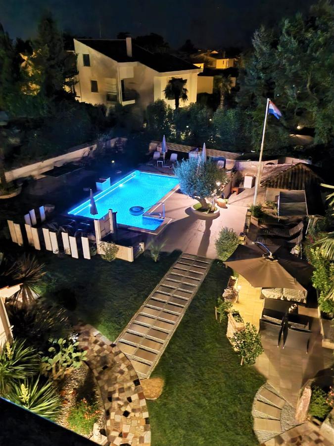 Apartment Villa Engel With Pool Porec Exterior photo